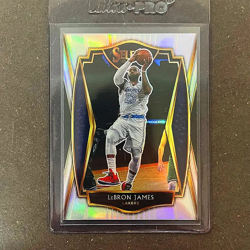 LeBron James - Premier Level #113 2020-21 Silver Prizm Sportssamleobjekter Panini