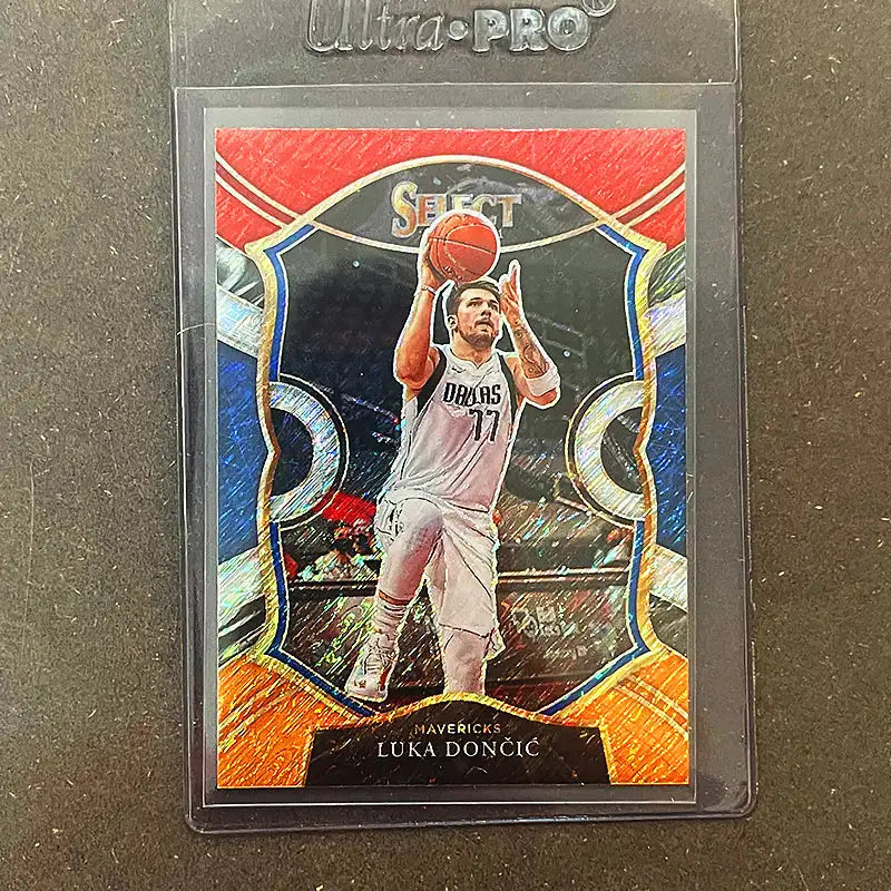 Luka Dončić - Select #15 2020-21 Shimmer Prizm Sportssamleobjekter Panini