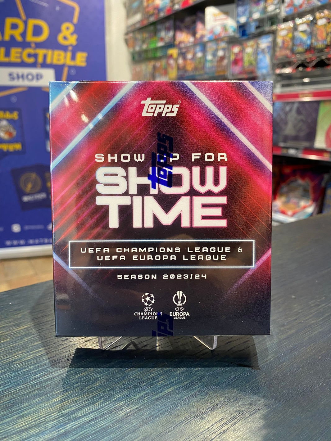 Topps Fodboldkort Showtime 2023/24 Booster Box 8 booster packs Kortspil