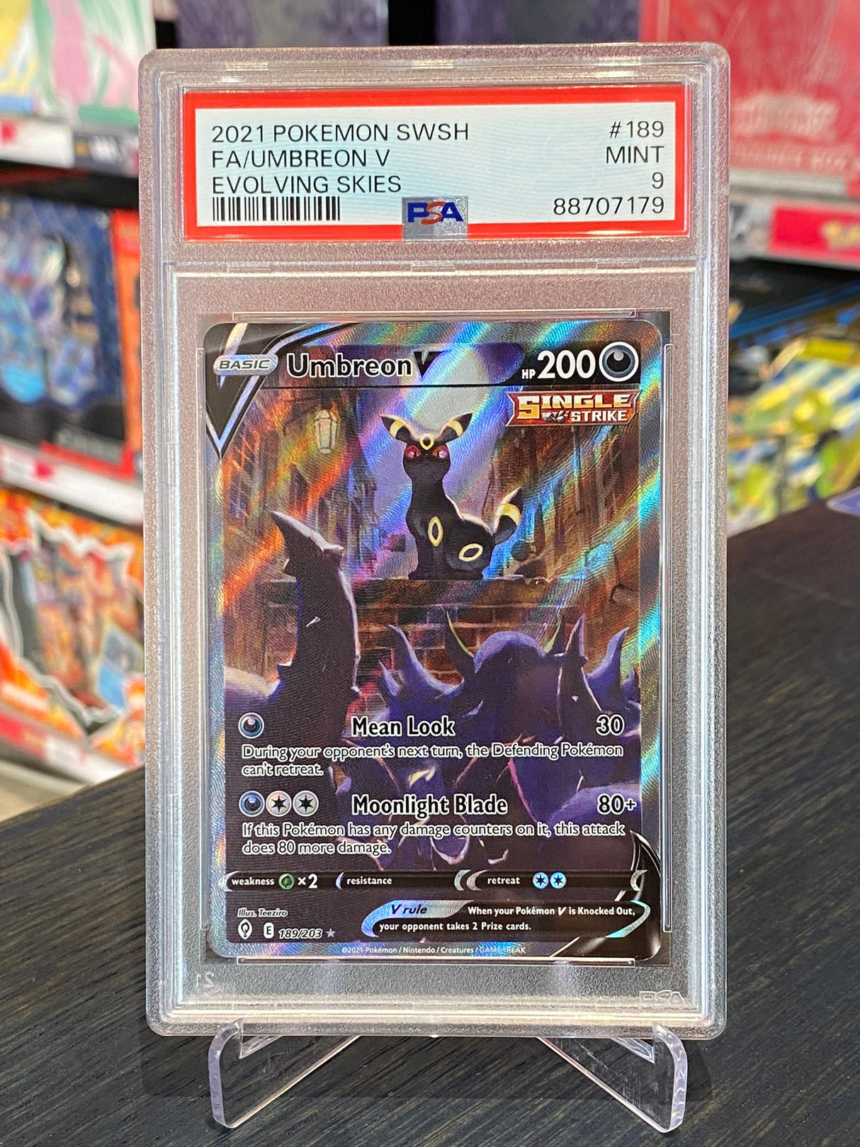 Pokemon Evolving Skies: Umbreon V #189, 2021 - PSA 9 (MINT)