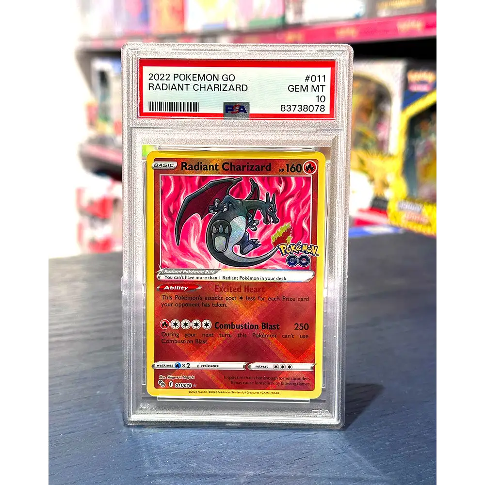 Radiant Charizard - Pokémon GO - 011 - PSA 10 - Graded Card
